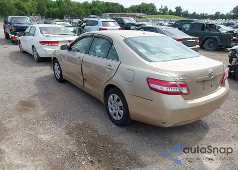 2011 Toyota Camry Le z USA, uszkodzony, nr VIN 4T1BF3EK6BU133811